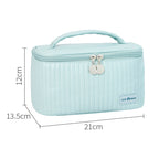 Elegantes gestepptes Make-up-Etui