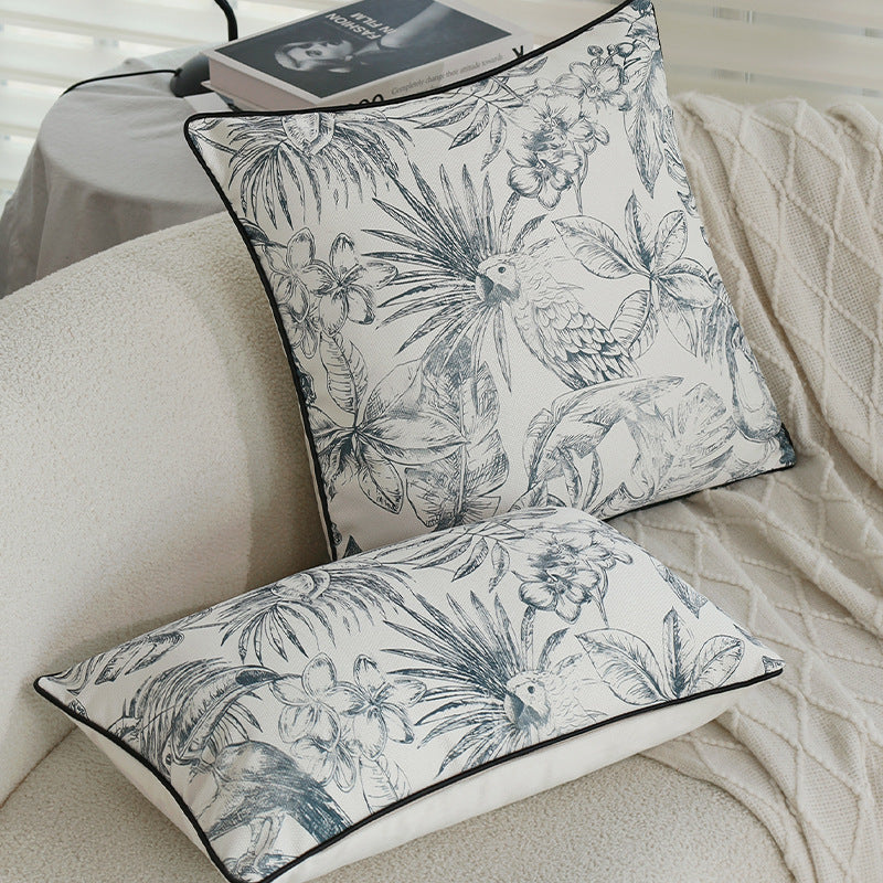 Quadratischer Dekokissenbezug mit botanischem Papageien-Print und Paspelierung