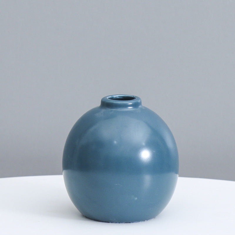 Dekorative Kunstvase aus Keramik