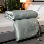 Luxury Winter Duvet made of 100% Mulberry Silk