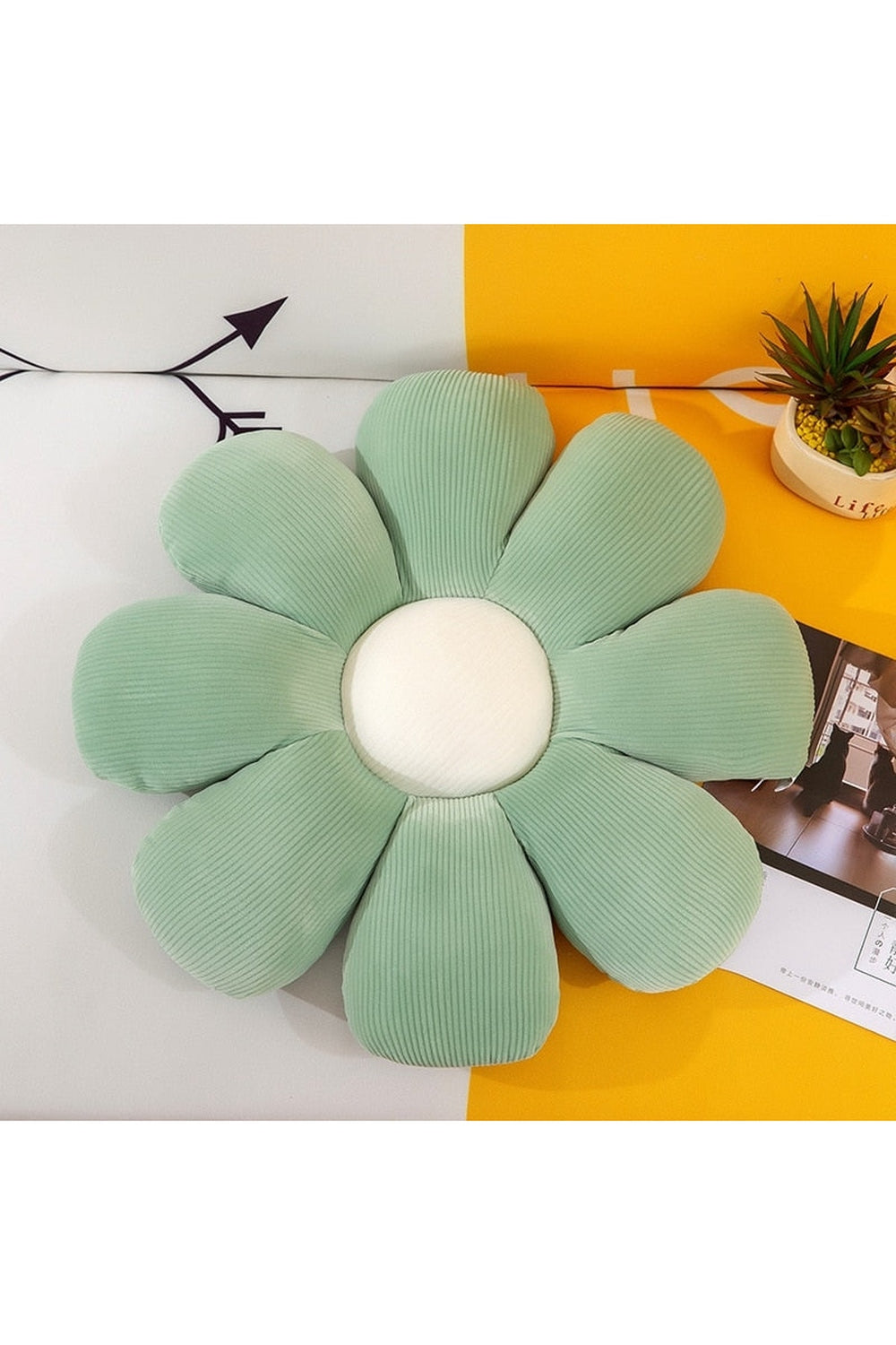 Daisy Cushion