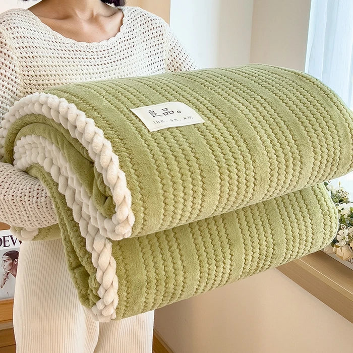 WarmHug Throw Blanket