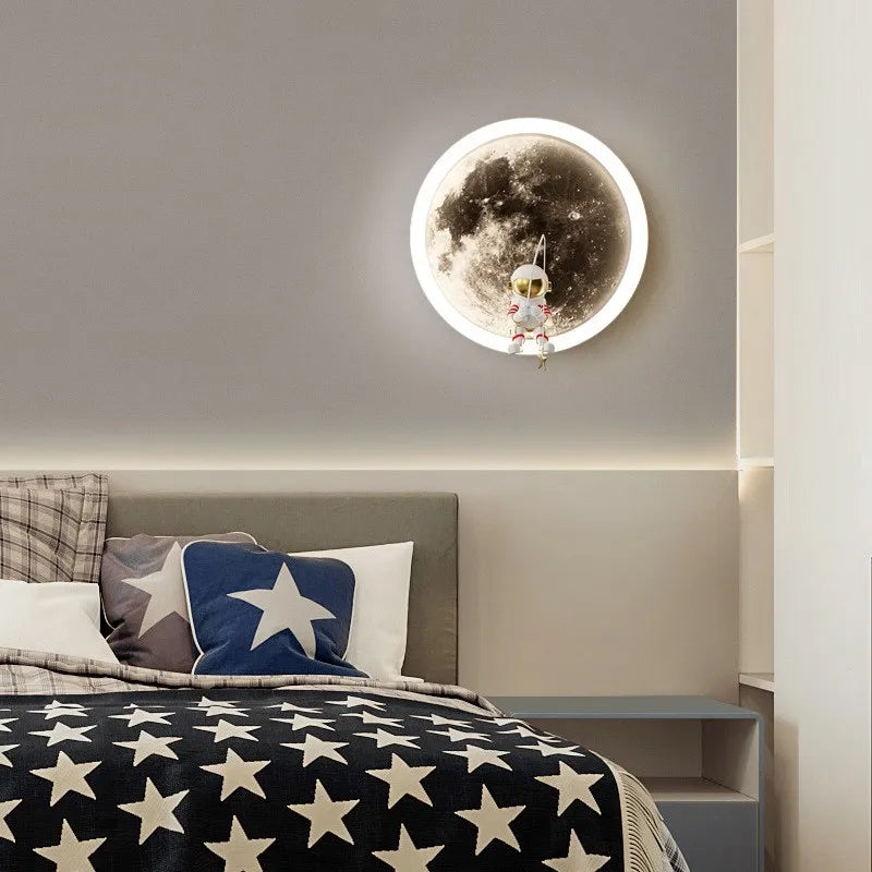 Astronaut auf dem Mond Wandleuchte