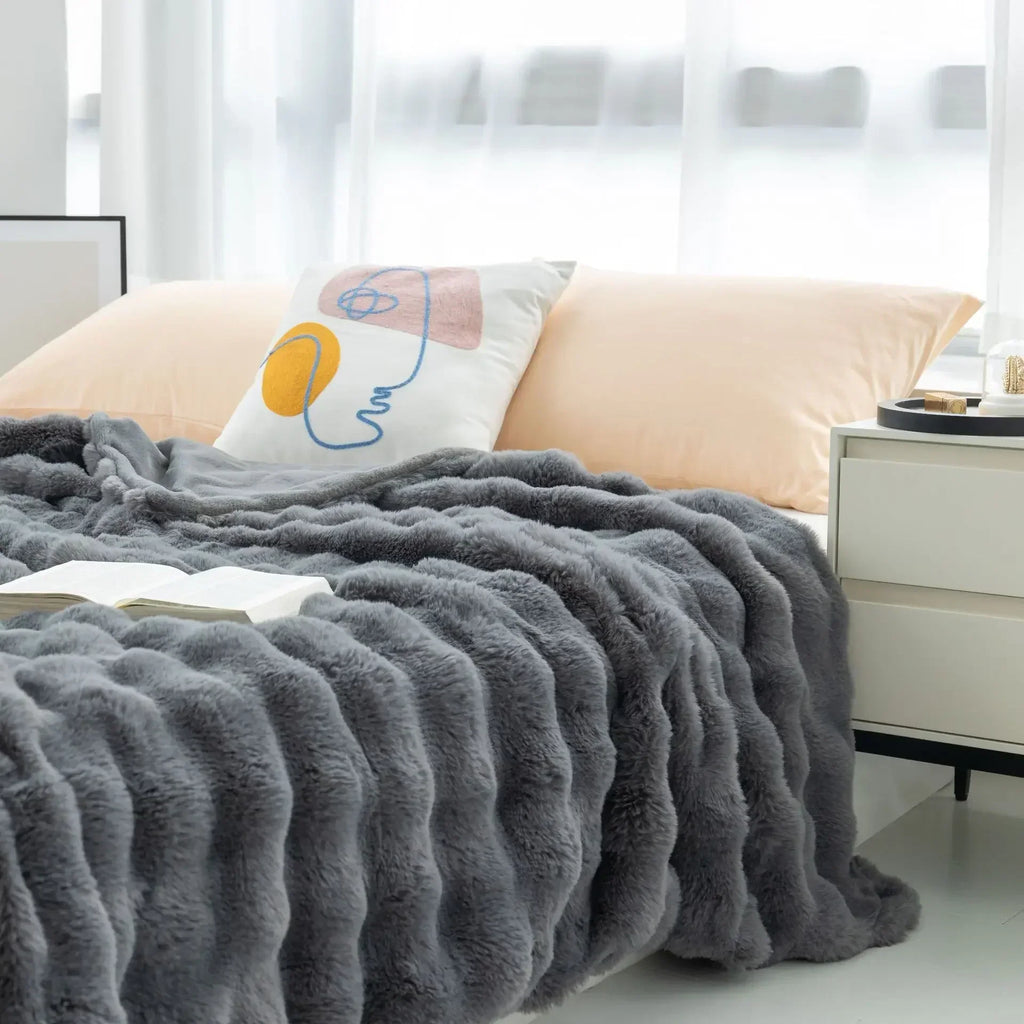 Reversible Faux Fur Blanket