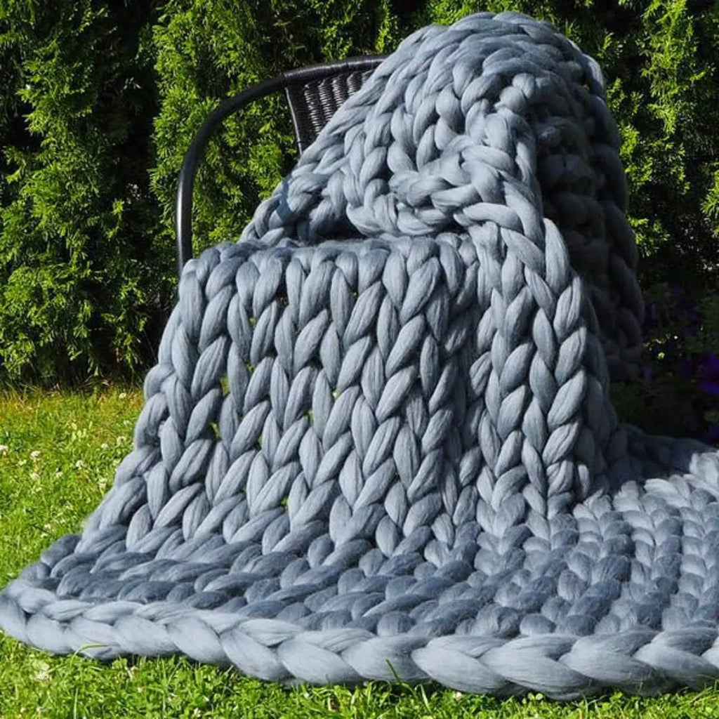 Grobstrickdecke – Gemütliche Wolldecke für jeden Raum