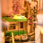 Sakura Densya Diorama Bookend