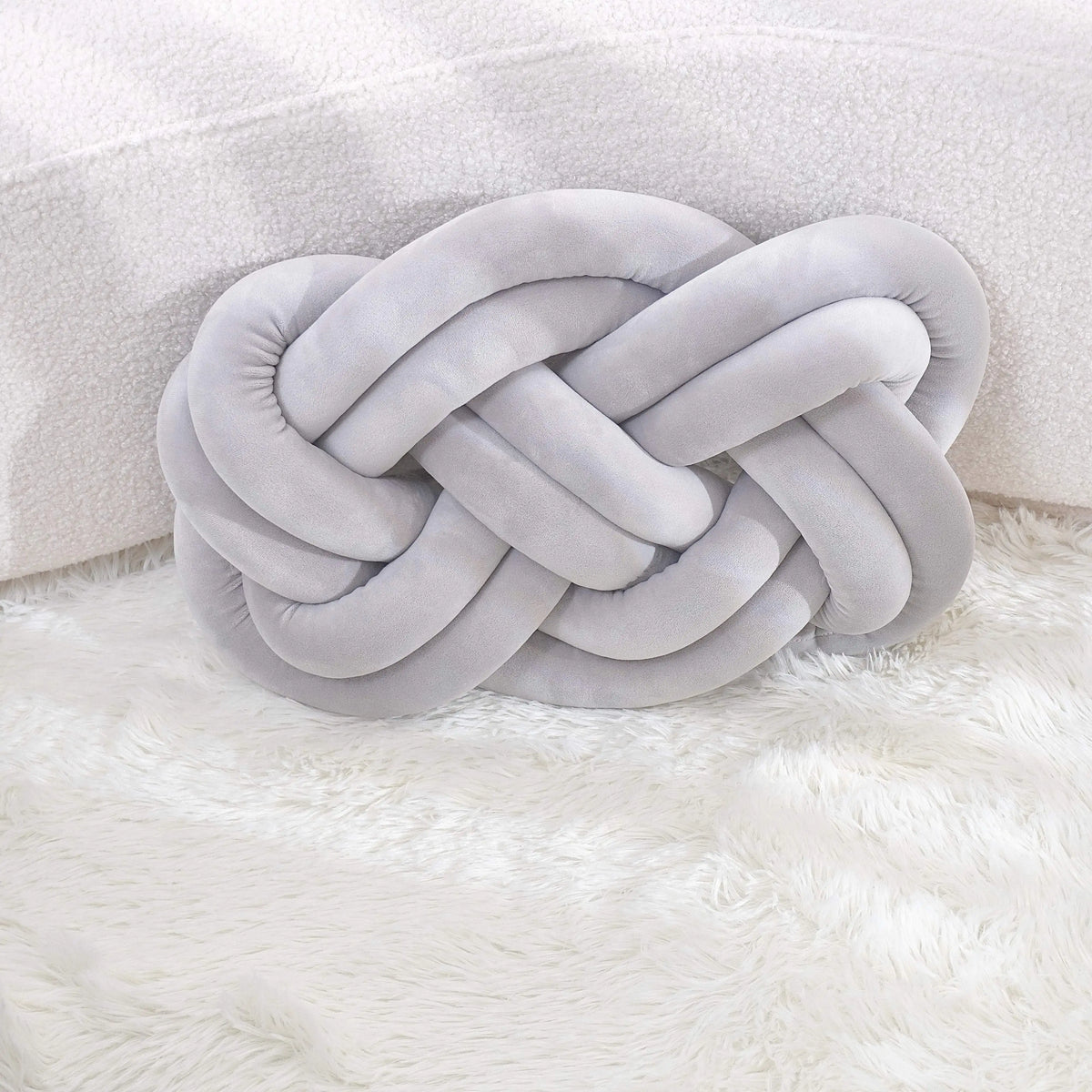Decorative Cushion | Knotted Geometric Design | Washable Polyester | 40×30 cm