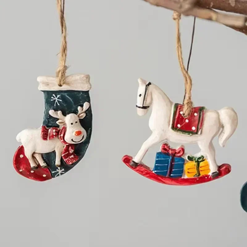 Klassische Weihnachtsdekoration – Hängende Weihnachtsstrümpfe mit Elch-Design