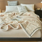 Velutura Plush Blanket