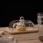 Butterdose mit Glasdeckel und Holzunterteil