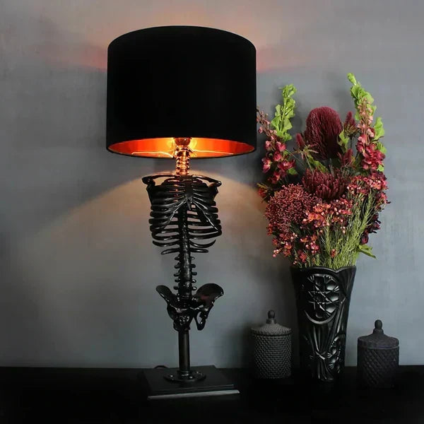 BoneLight - Geheimnisvolle Skelett-Tischlampe