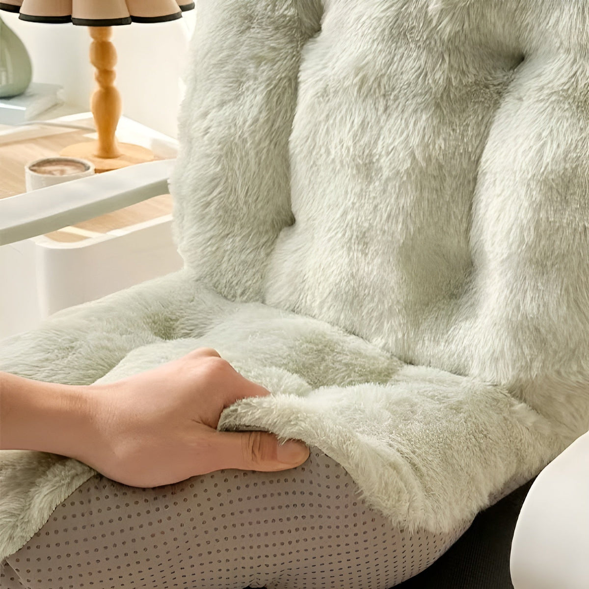 Soft seat cushion made of faux fur – Extra thick & cuddly