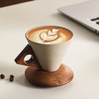 BaristaLuxe Keramik-Kaffeetasse 250ml – Handgefertigt mit Holzgriff und Untersetzer
