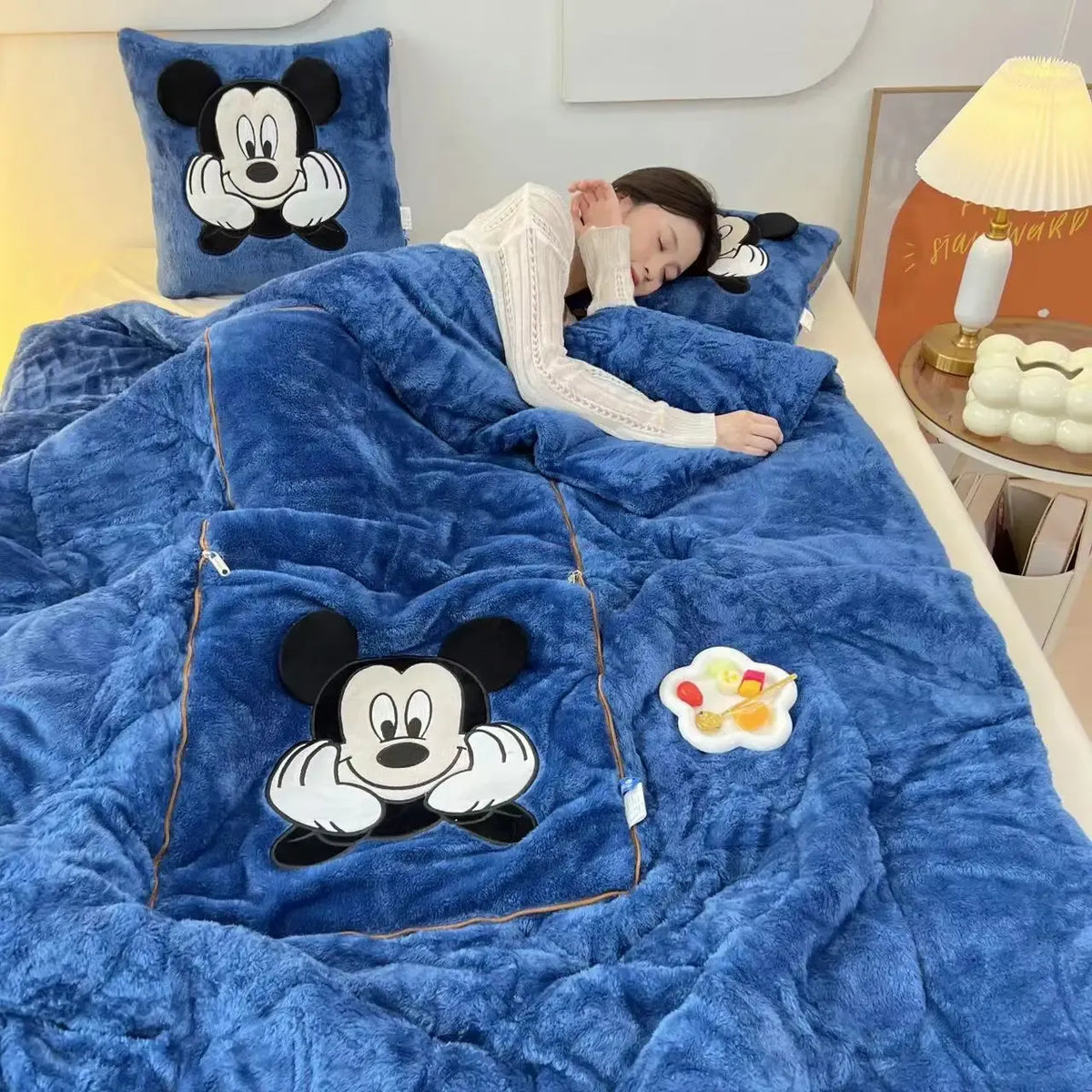 Luxury Blanket and Cushion Set