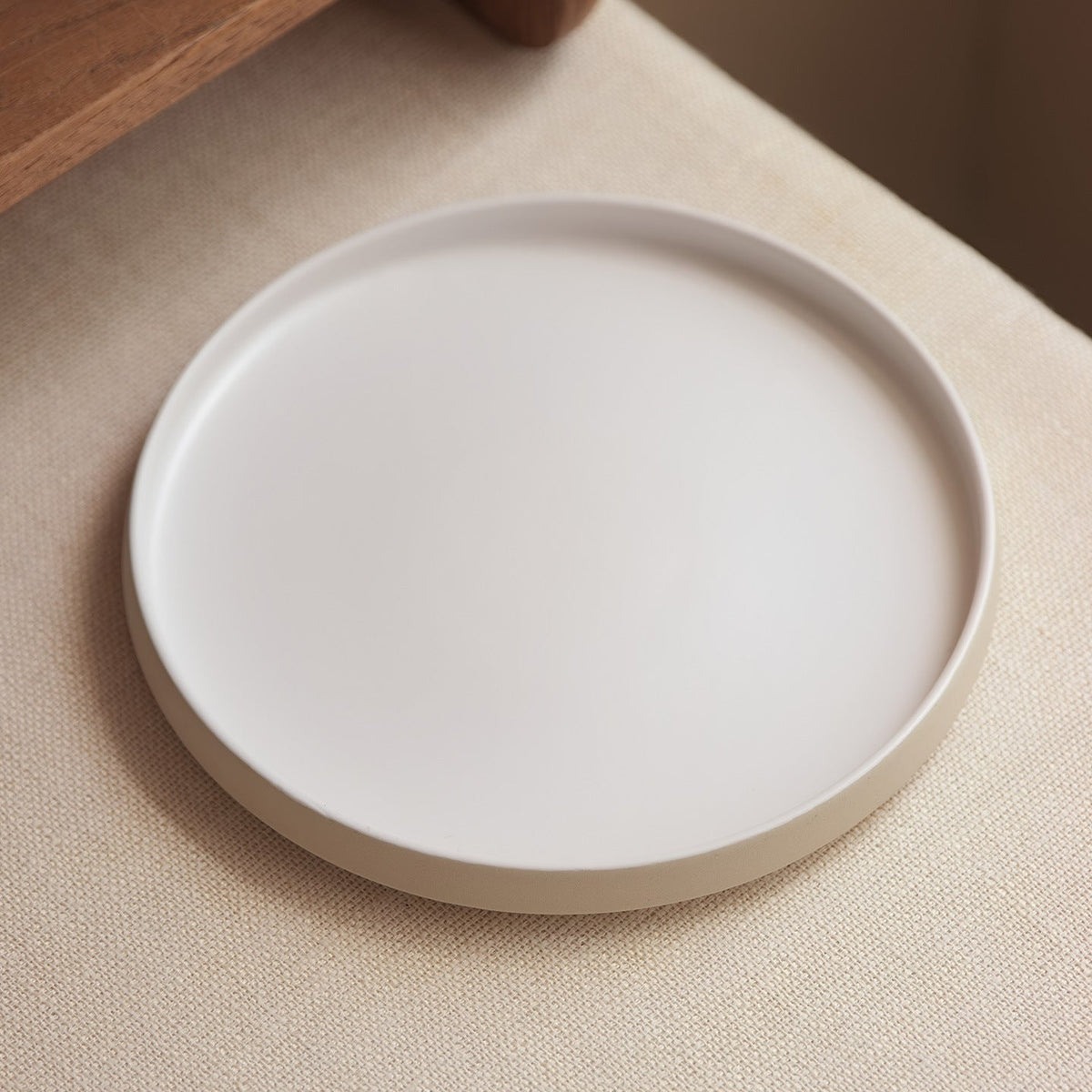 25-Piece Porcelain Dinnerware Set with Gold Rim