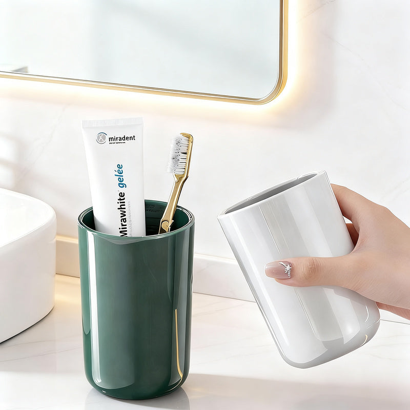 Portable Plastic Toothbrush Cup