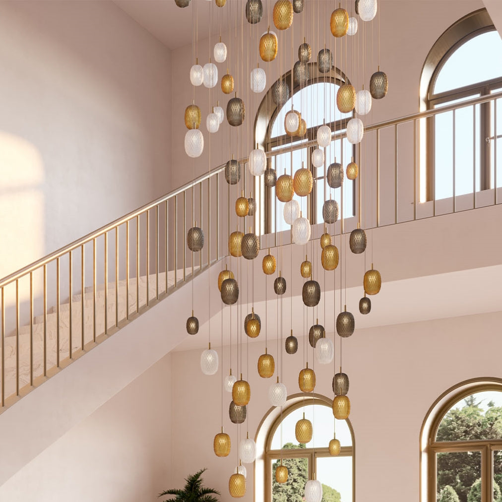 Design-Pendelleuchte mit Glaskugel