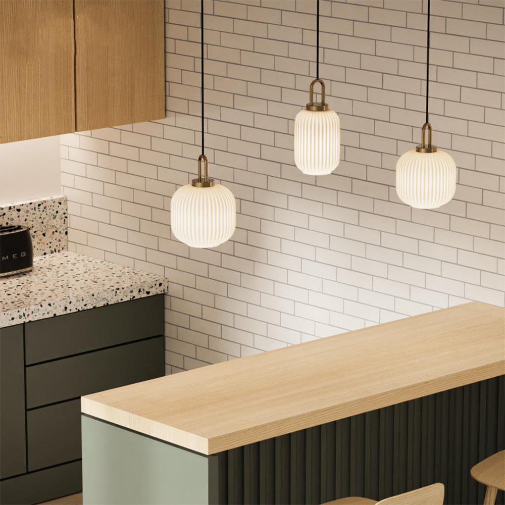 Design-Pendelleuchte in Kürbisform