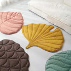 Leafnest Leaf-Shaped Dog Blanket