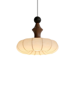 Seidenweiche Tischleuchte mit warmem Licht