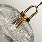 Design-Pendelleuchte in Kürbisform
