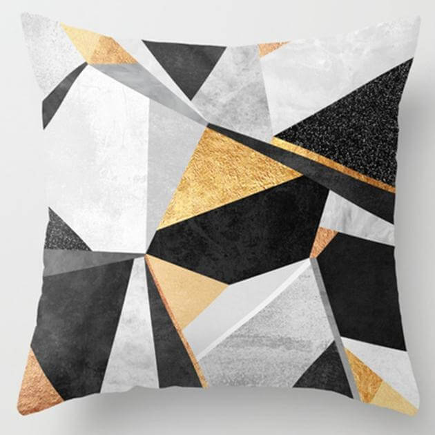 Irregular Triangle Pattern Pillow Case