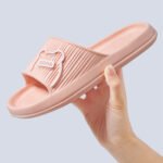 Cartoon Bear Shoes EVA Slippers Bathroom House Shoes/
Cartoon Bär Schuhe EVA Hausschuhe Badezimmer Hausschuhe - Image 9